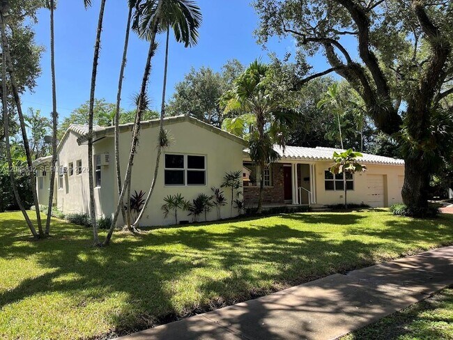 Foto del edificio - 508 Castania Ave