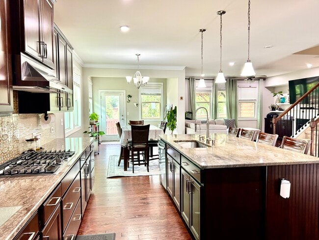 Building Photo - 1420 Tinos Overlook Way