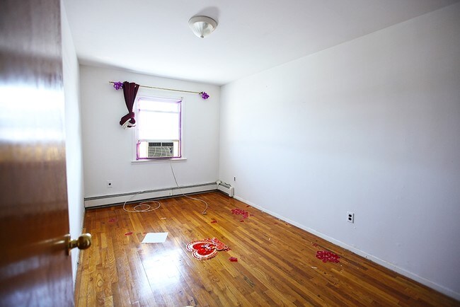 Building Photo - 12208 13th Ave