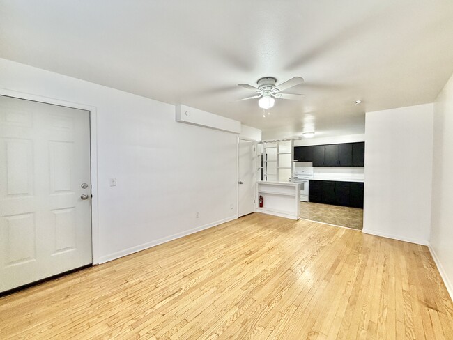 Foto del edificio - 290 Orchard Dr