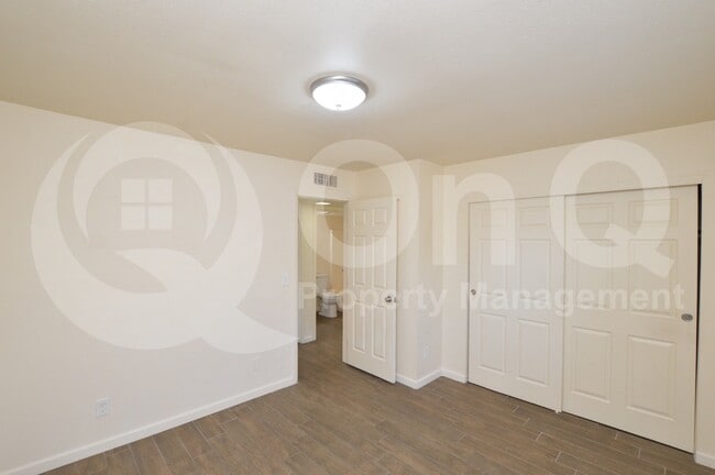 Foto del edificio - 2719 E Tierra Buena Ln