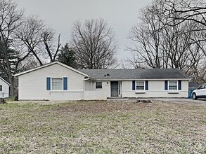 Building Photo - 7104 Grandview Dr