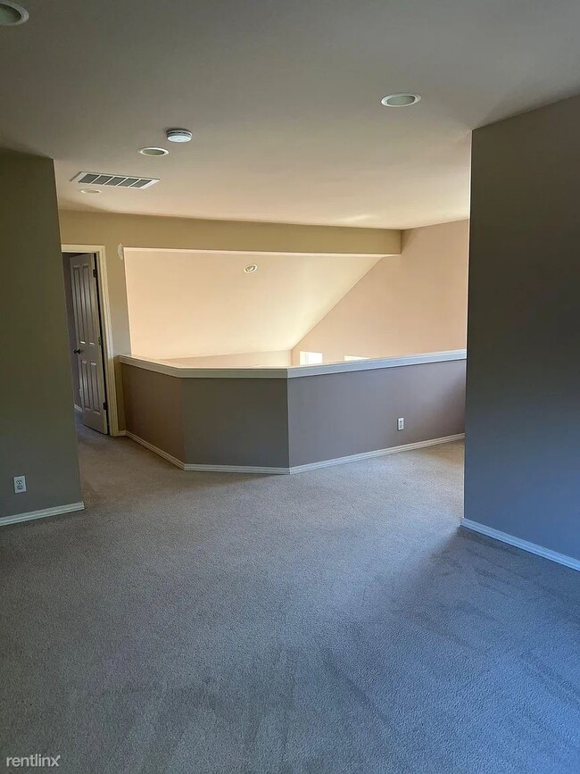 Building Photo - 5 br, 3 bath House - 16414 41st Place West