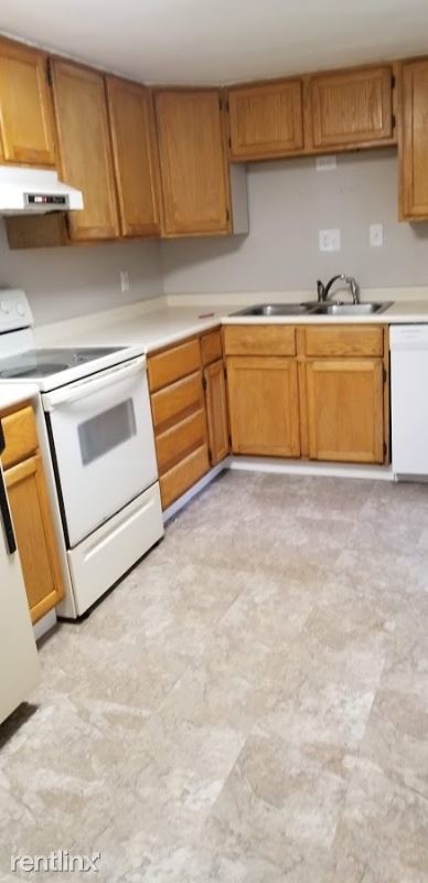 Building Photo - 3 br, 1 bath House - 4915 NW Lovington Dr