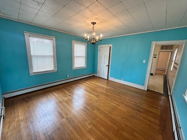 Building Photo - 74 Otis St