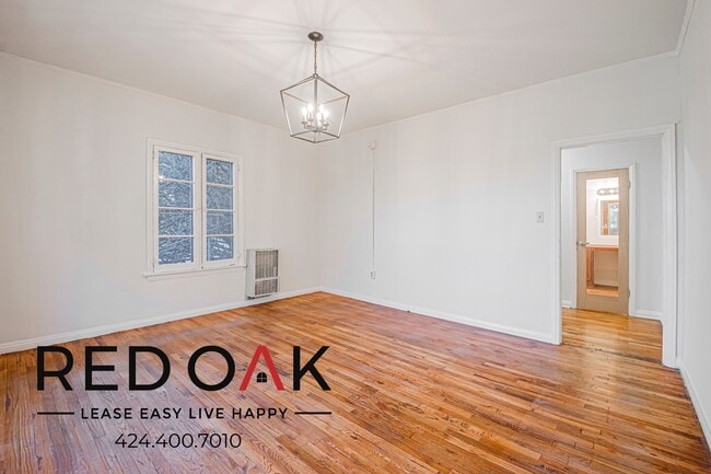 Building Photo - 836 Sanborn Ave