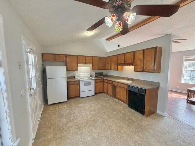 Foto del edificio - 1124 Bluewillow Ct