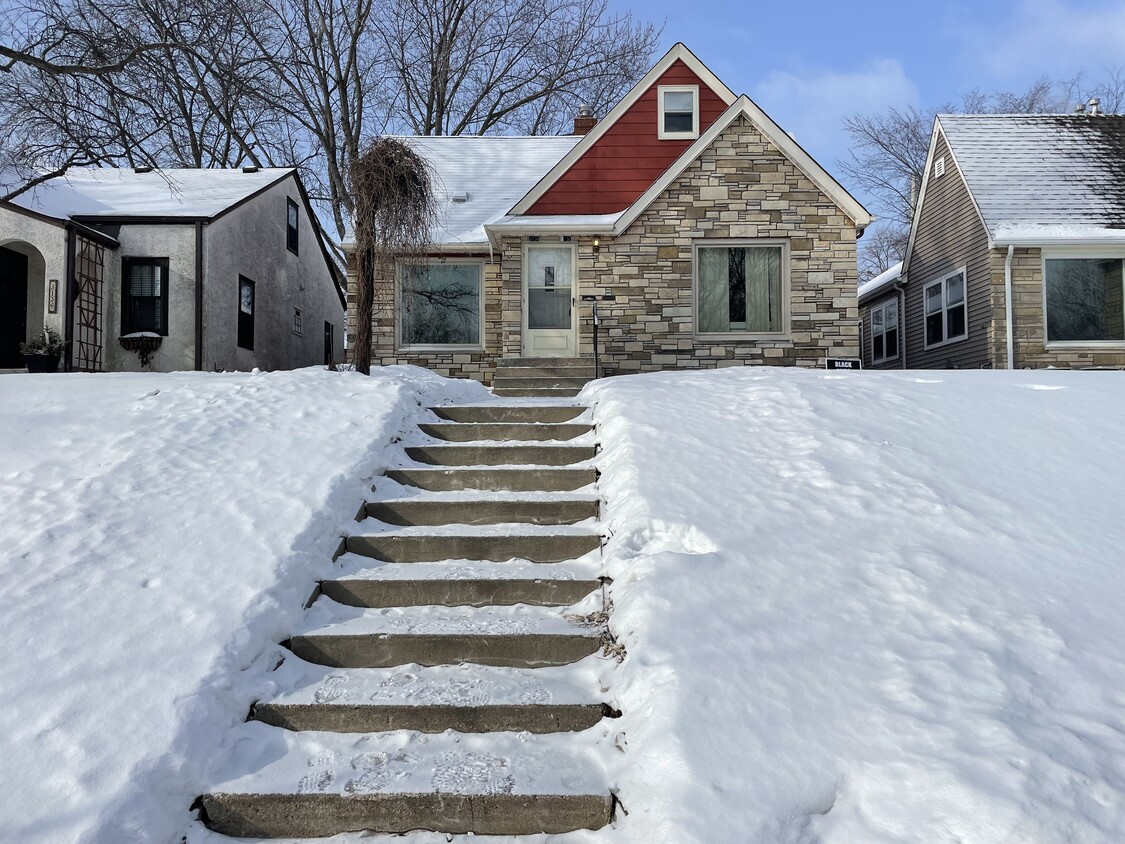 front of duplex - 5134 Bloomington Ave
