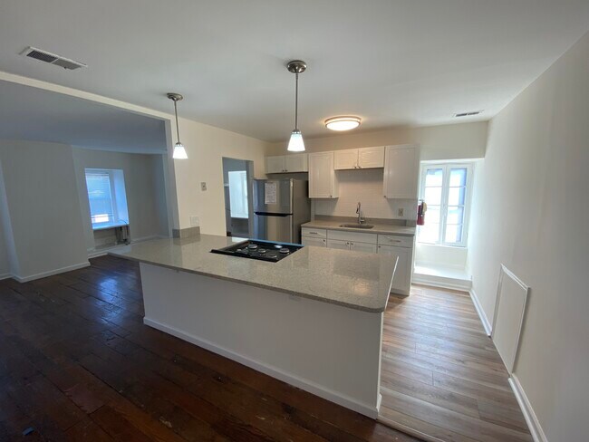 Building Photo - 416 W Chelten Ave