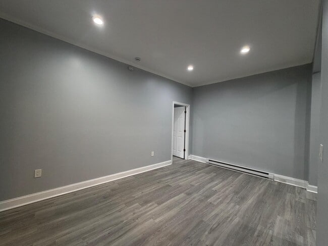 Foto del edificio - 345 Woodland St