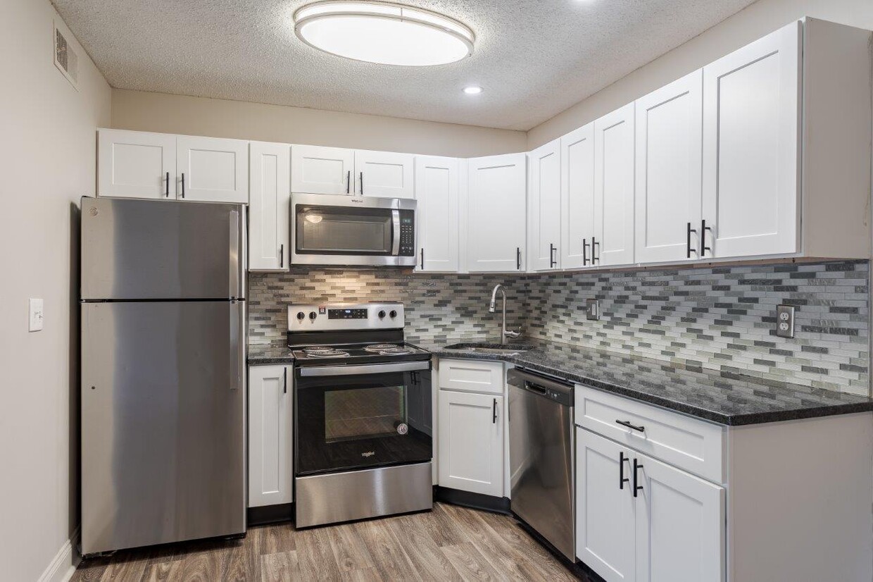 Primary Photo - The Residences at Stonebrook Apartment Homes