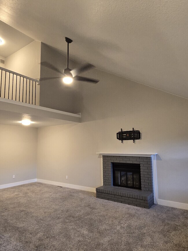 Foto del edificio - 3625 Trailhill Pl