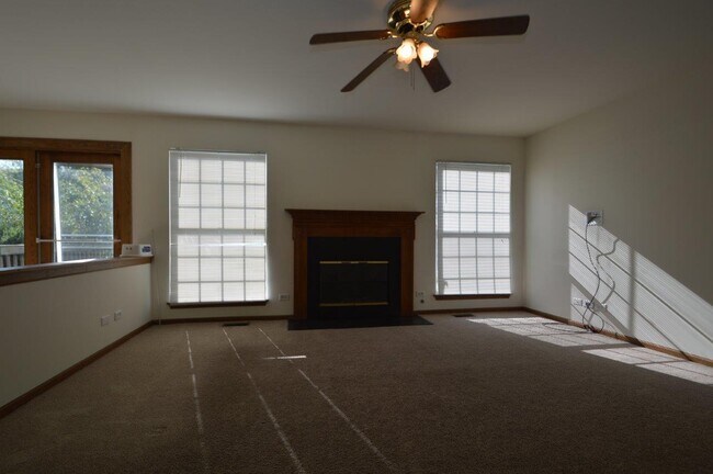 Building Photo - 2039 Aronomink Cir