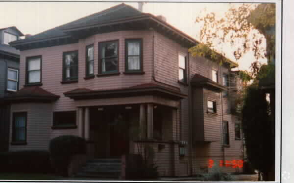 Primary Photo - 385-387 1/2 63rd St.