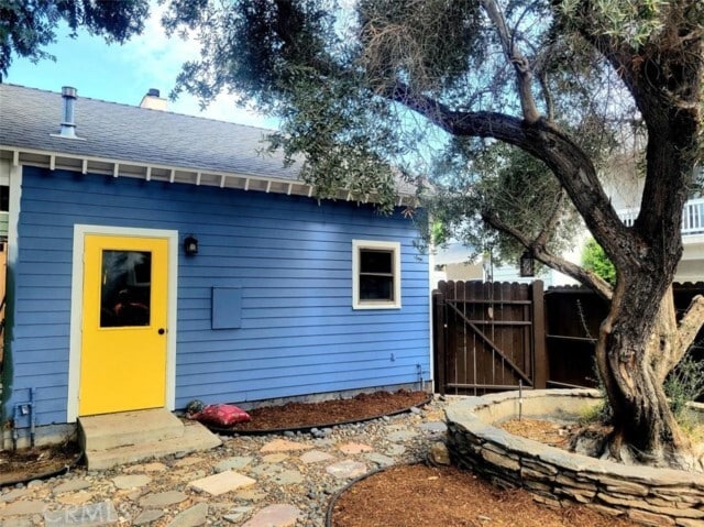 Building Photo - 621 Molino Ave