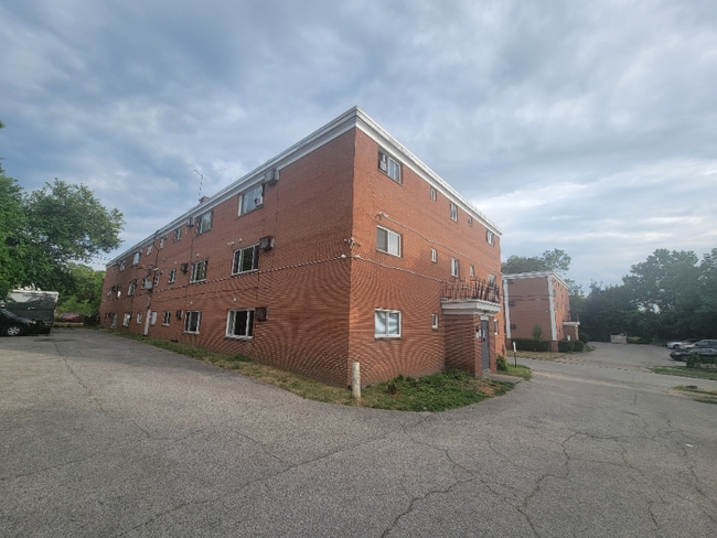 Foto del edificio - 14815-14835 Euclid Ave