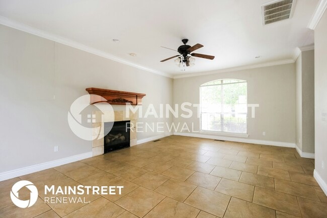 Building Photo - 4640 Olde Village Cir