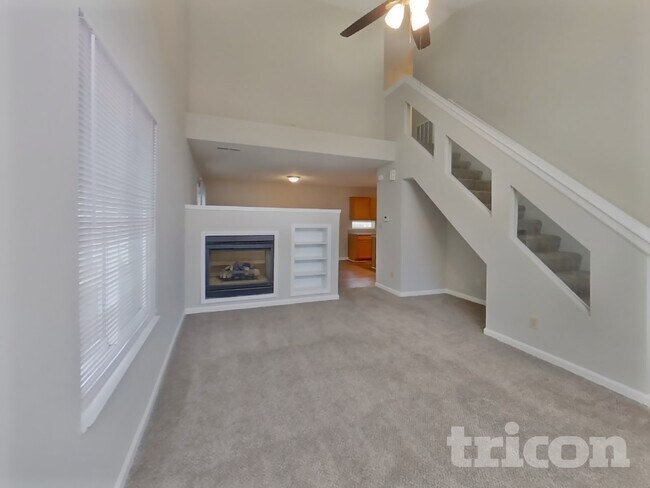 Foto del edificio - 6674 Largo Ln