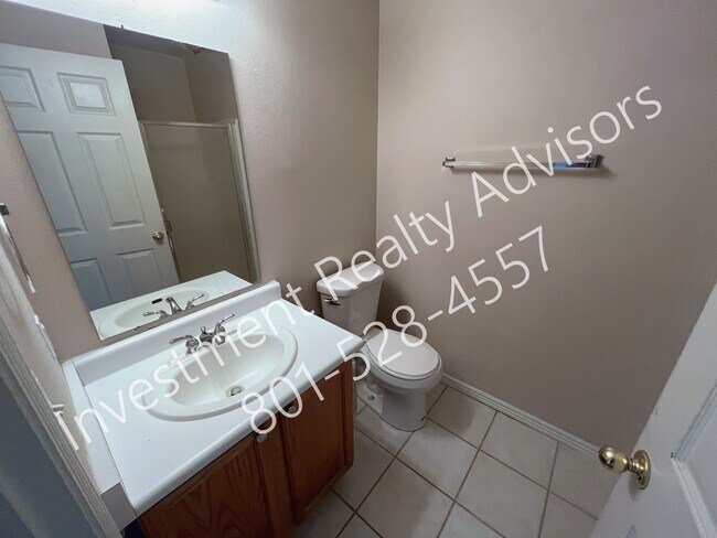 Building Photo - 8057 Copperfield Pl