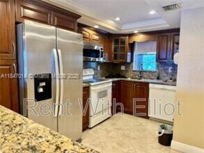 Building Photo - 3100 W Rolling Hills Cir