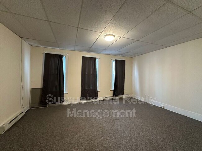 Foto del edificio - 342 N Mulberry St