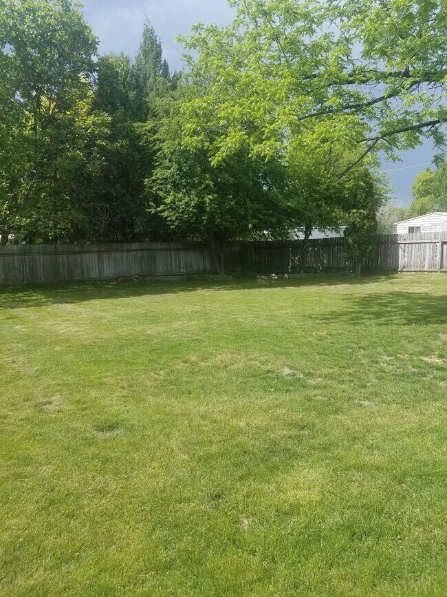 Building Photo - Dog friendly 3 bedroom home in Firth
