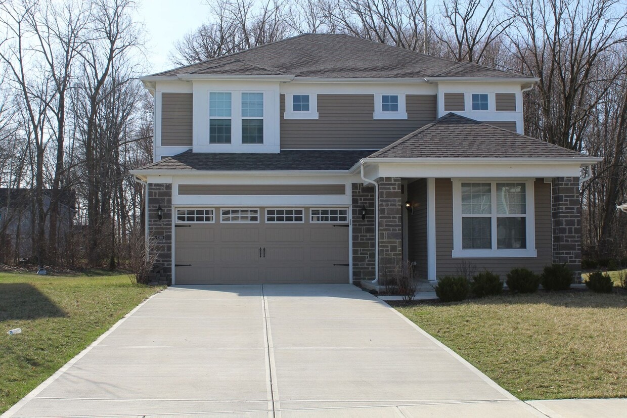 Beautiful 4 BR home in Avon Schools! - Beautiful 4 BR home in Avon Schools!