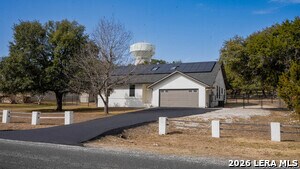 Foto del edificio - 923 Midnight Dr