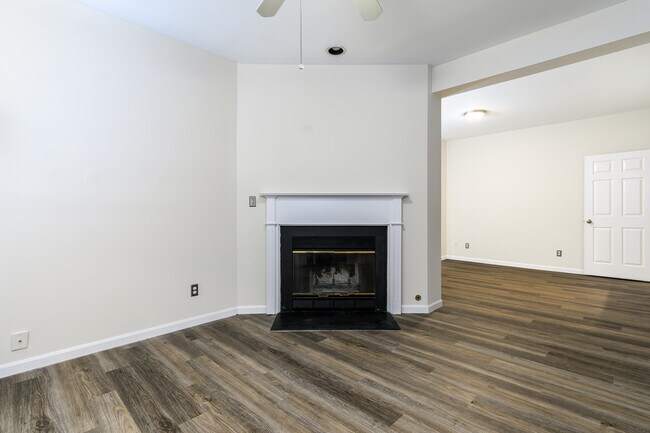 Foto del edificio - 5932 McPherson Ave