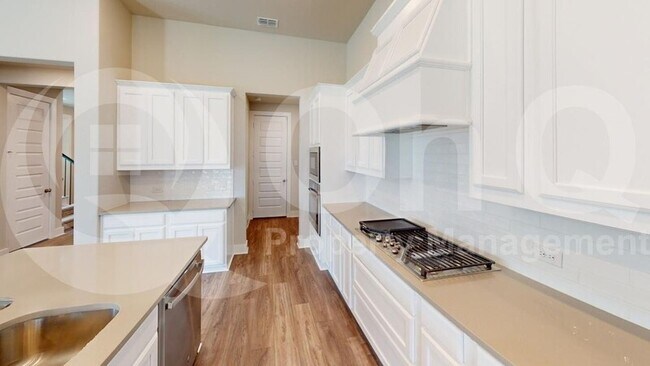 Building Photo - 2600 Briarhurst Ct
