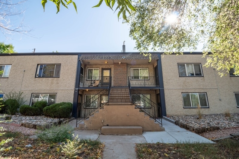 Building Photo - 6190 Webster St