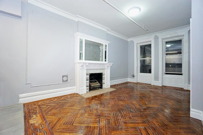 Building Photo - 54 Macon St