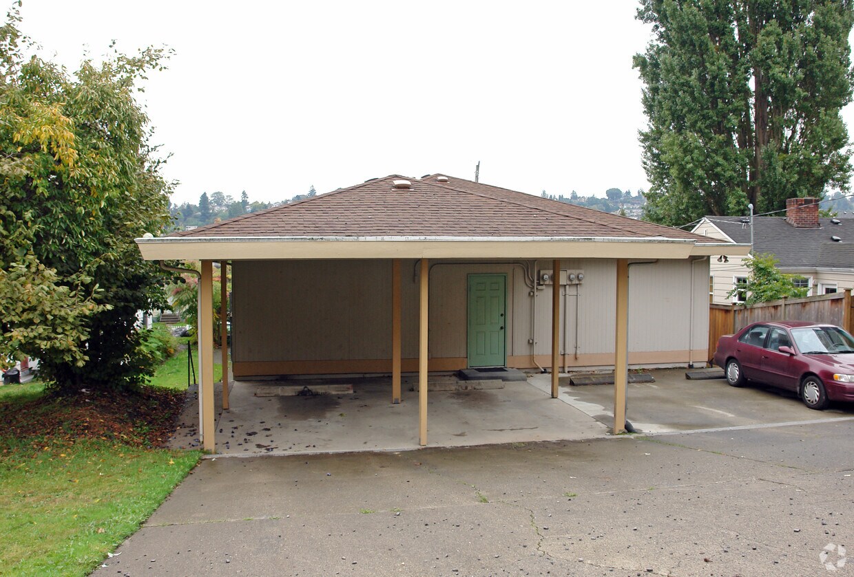 Building Photo - 3427-3429 21st Ave W