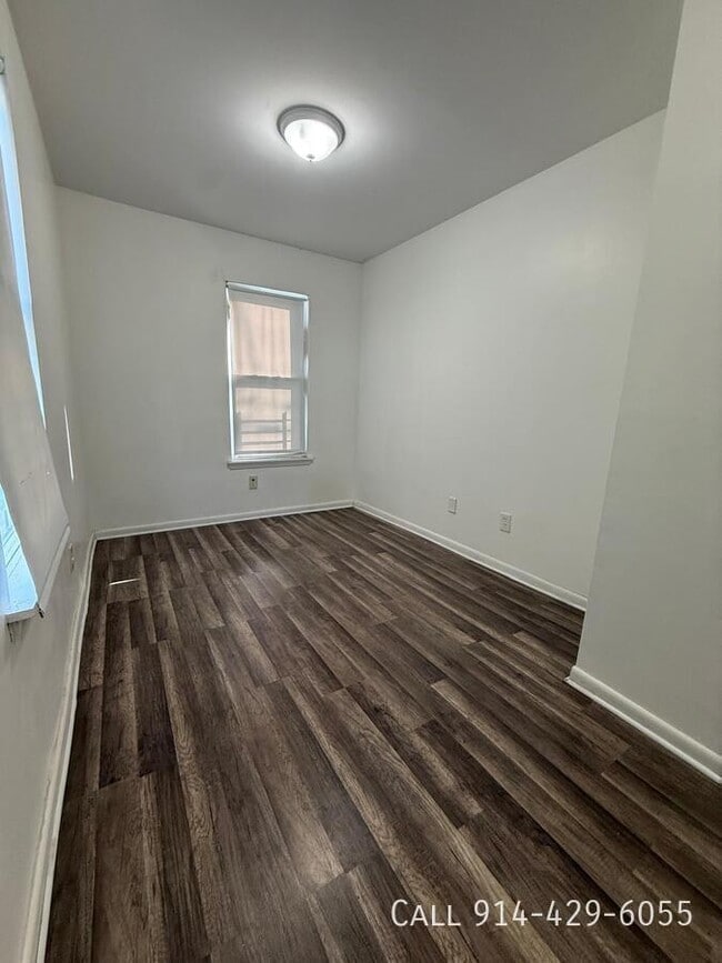 Foto del edificio - 83 Maple Pl