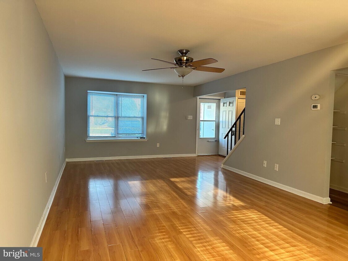 315 Hawthorne St, Evesham, NJ 08053 Townhome Rentals in Evesham NJ