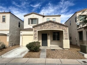 Building Photo - 1324 Sun Village Ave