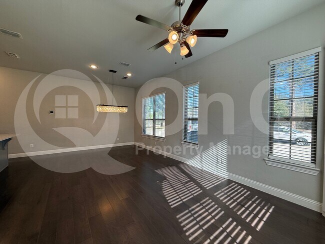 Photo - 2200 Zenith Ave House