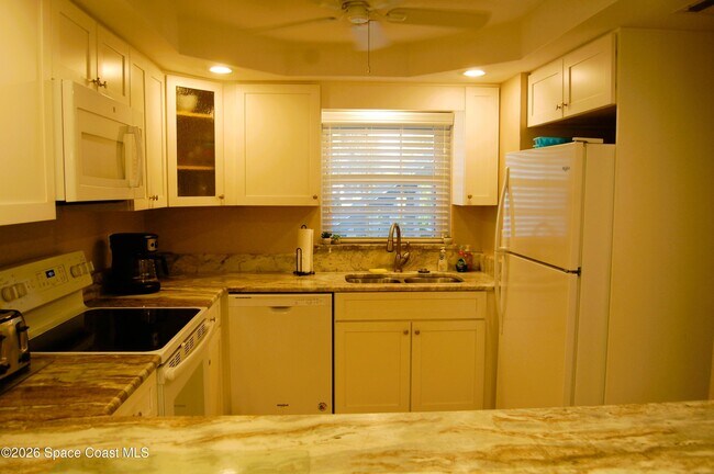 Foto del edificio - 5350 Ocean Beach Blvd