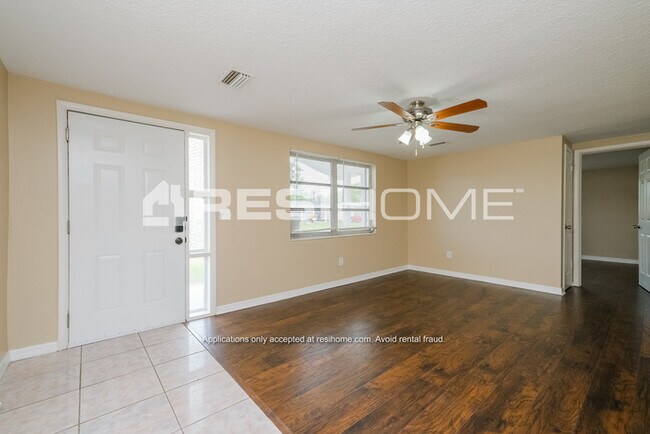 Foto del edificio - 2201 Shannon Dr
