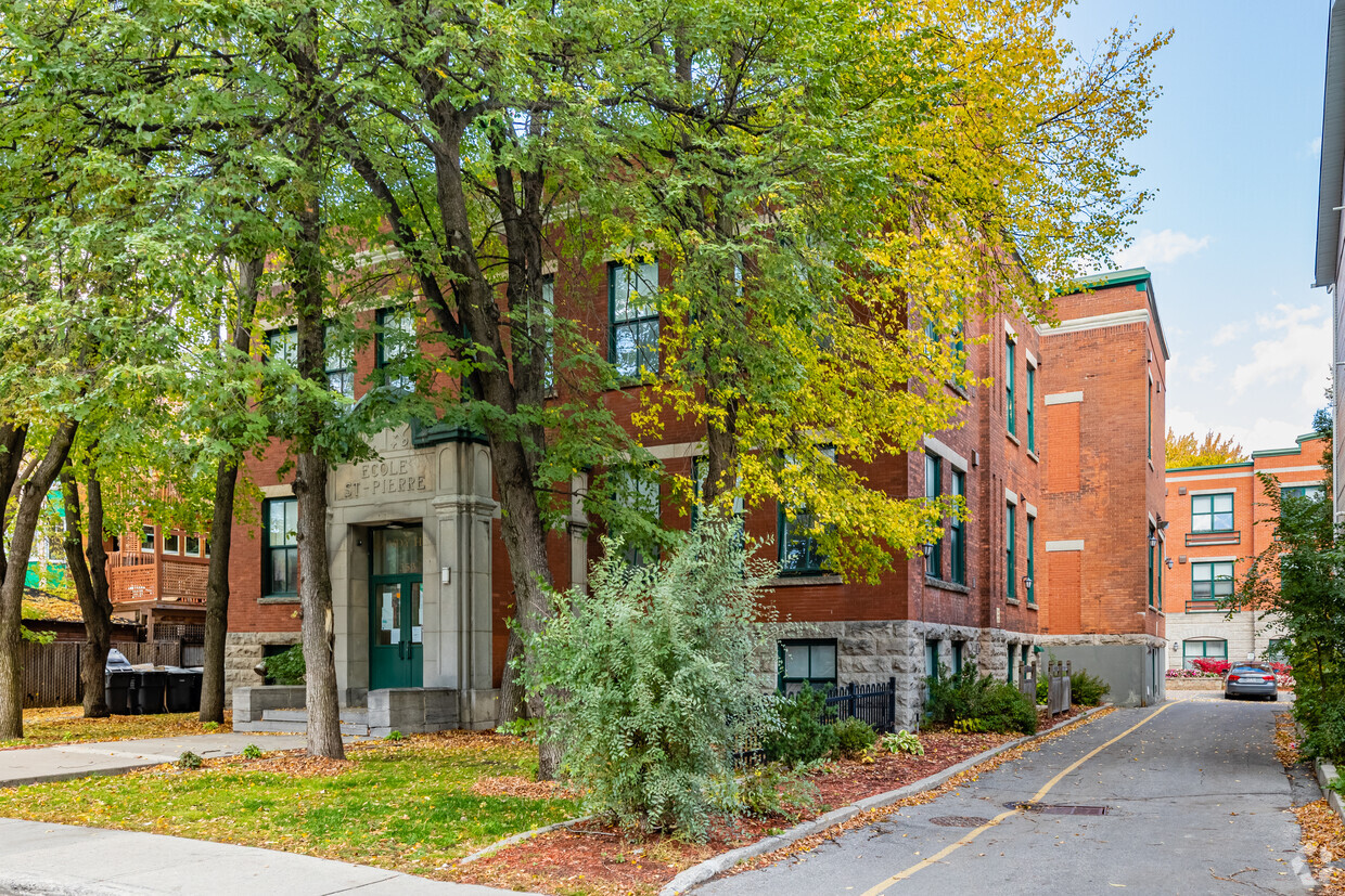 Primary Photo - Sandy Hill Apartments