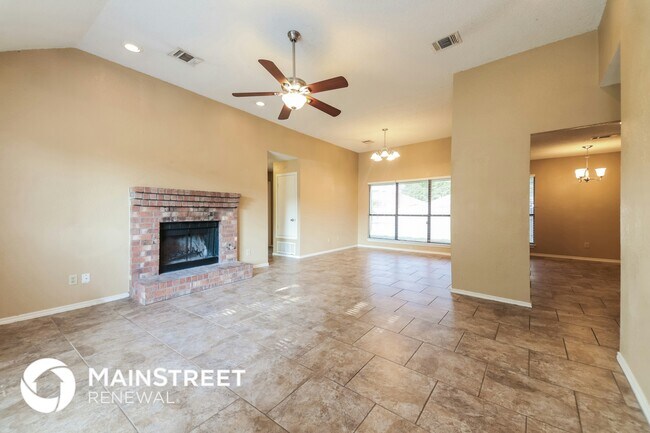 Foto del edificio - 2313 Crestview Ln