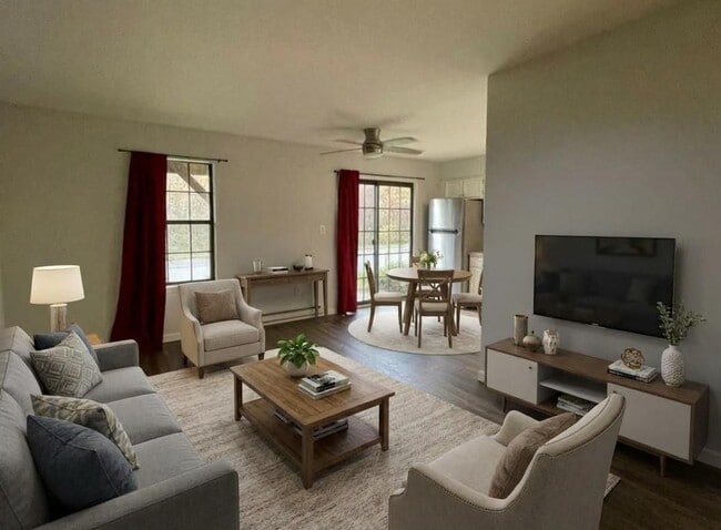 Building Photo - 169 Aspetuck Vlg