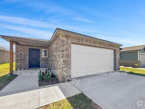 Building Photo - 9613 Stallion Dr