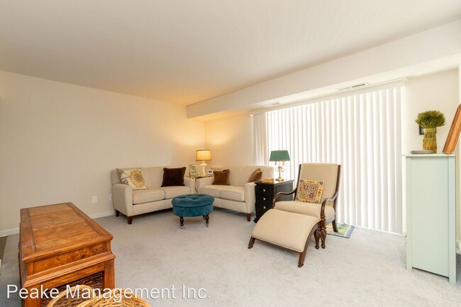 Building Photo - 1 br, 1 bath House - 2821 Kalmia Lee Court...