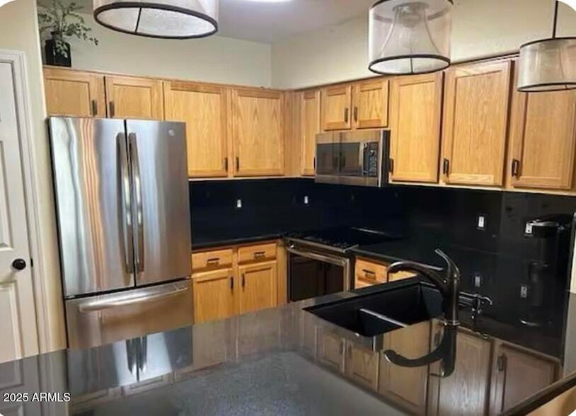 Foto principal - 20100 N 78th Pl