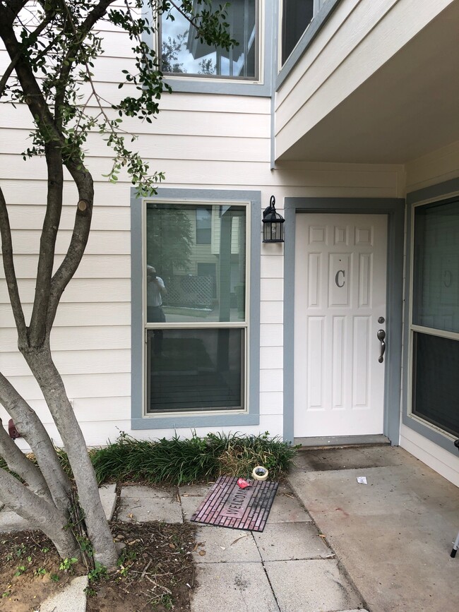 Front Door - 2717 Meadow Park Dr