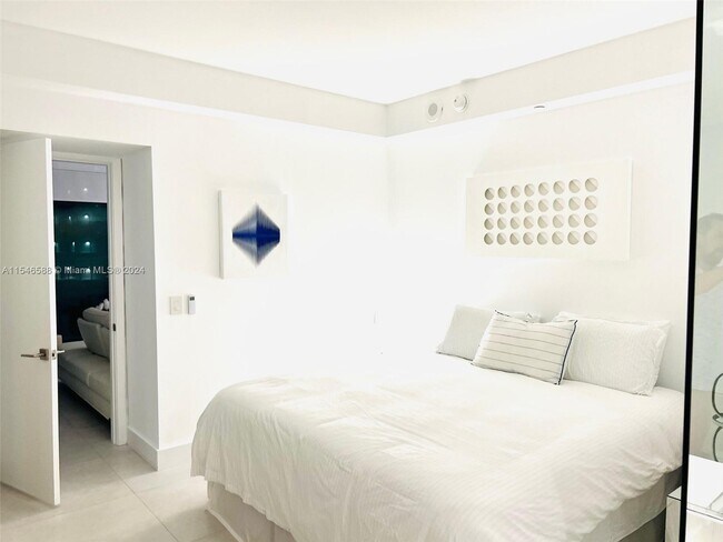 Foto del edificio - 650 NE 32nd St