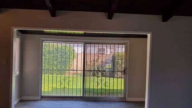 Foto del edificio - 7006 Alcove Ave