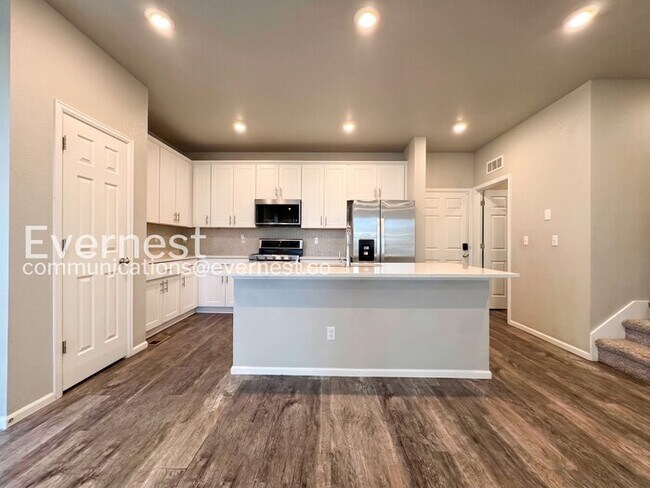 Foto del edificio - 5127 Buckwheat Rd