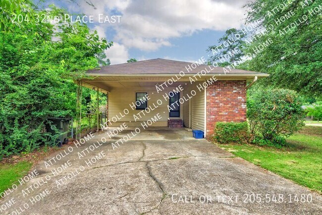 Building Photo - 204 32nd E Pl